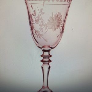 Set of 6 Williams Sonoma Etched Wine Glasses NWOT